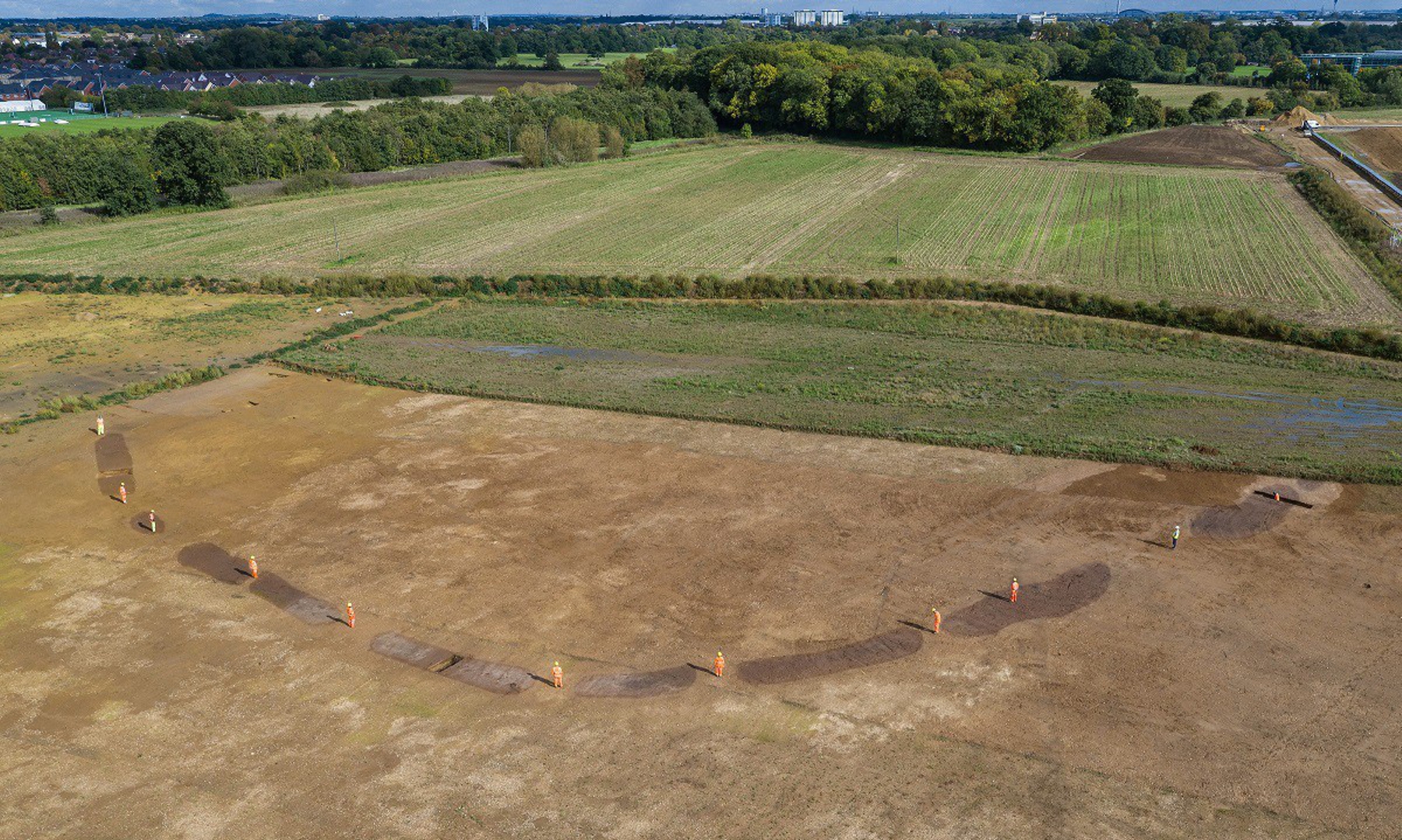 major-neolithic-ceremonial-enclosure-is-uncovered-in-sight-of-windsor