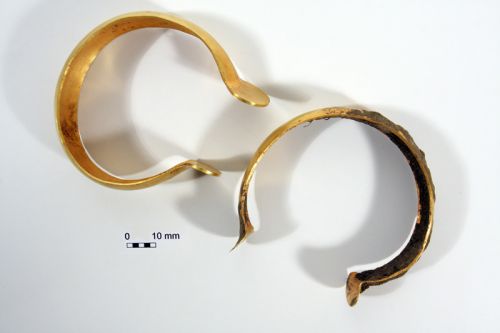 The late Bronze Age gold bracelets, which date to the 9th or 8th century BC