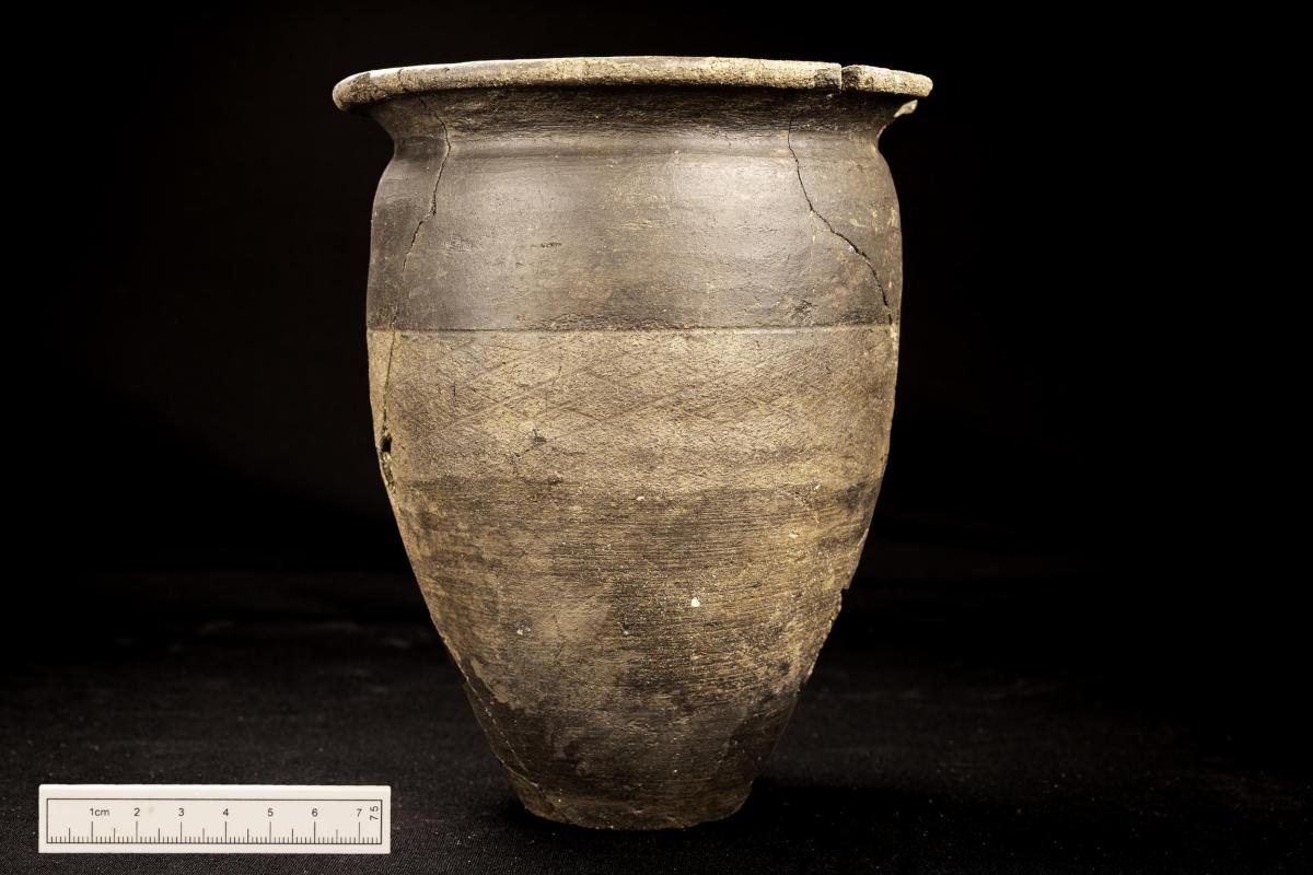 Photograph of complete pot, found at Somerton