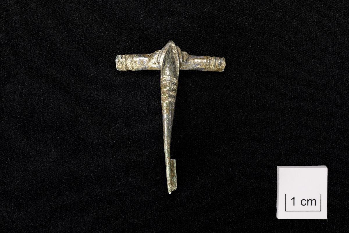 Photograph of brooch, found at Somerton