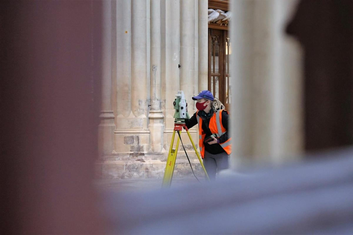 Photogrammetric survey within Bath Abbey