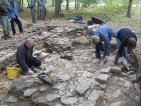 Excavating a trench at Bedford Purlieus Wood, Thornhaugh